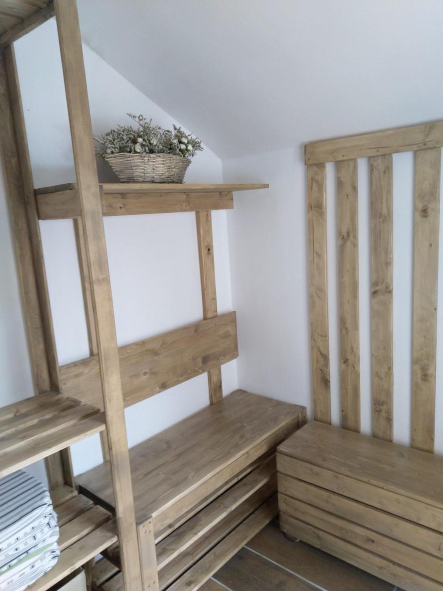 Sharka -sarka Justrova * Decin